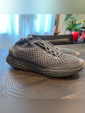 NOBULL unisex Diamond Knit Runner 9 women